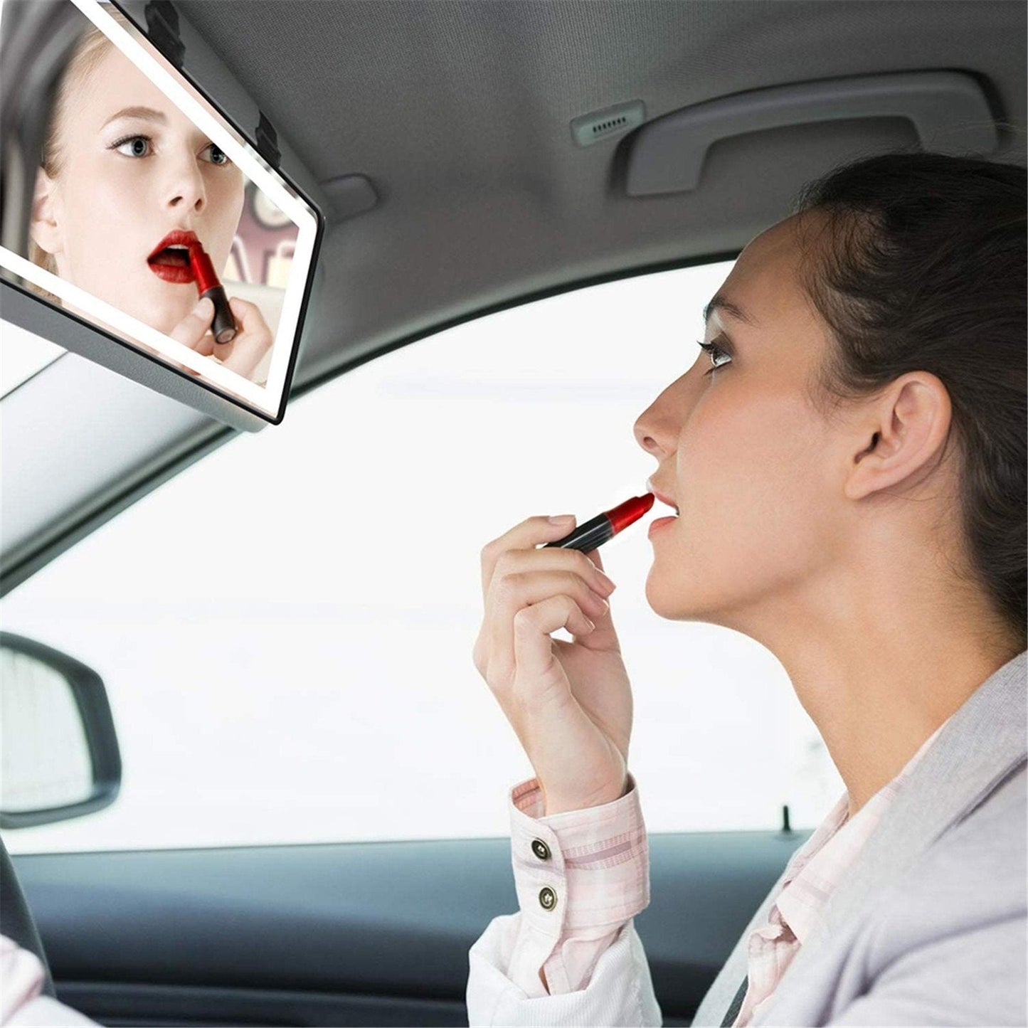 מראה איפור לרכב — נוחות ואלגנטיות בנסיעה