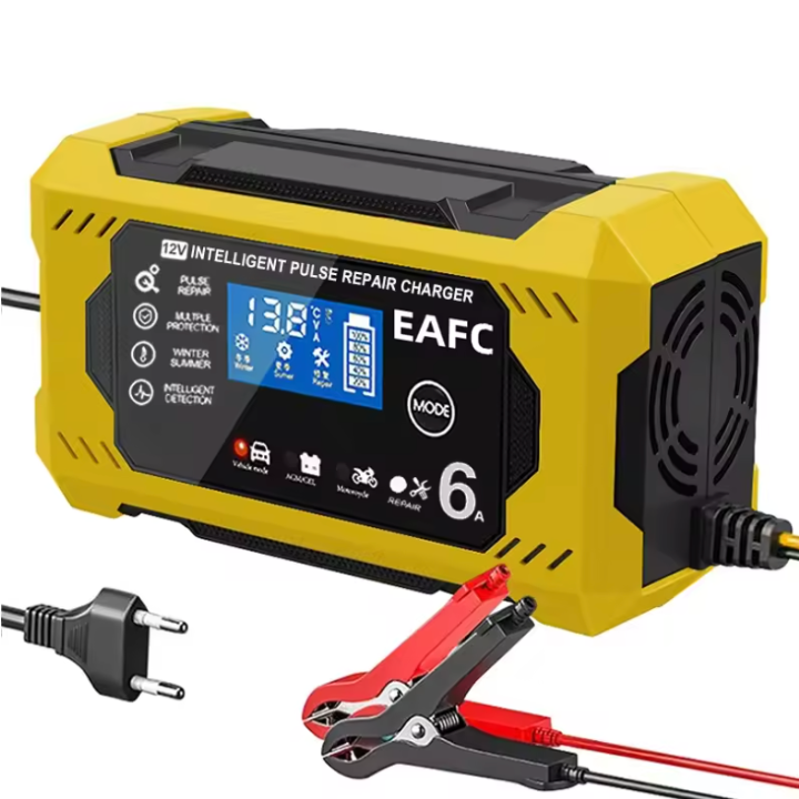 Caricabatterie Auto Intelligente 12V/24V - Display LCD & Protezione Automatica