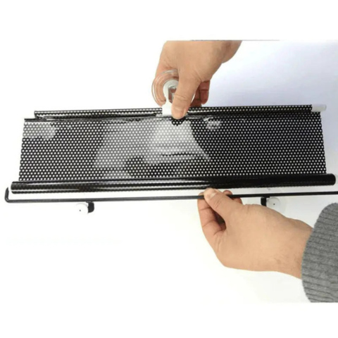 Parasolar retractabil pentru parbriz – protecție maximă