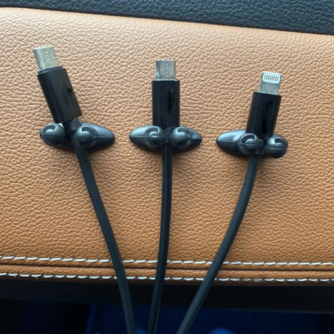Selbstklebende Kabelclips – Einfache Organisation 