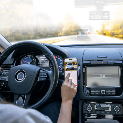 Telecamera per auto connessa – Sicurezza totale alla guida 