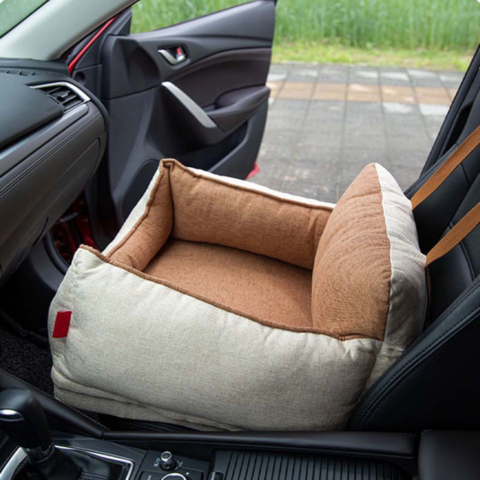 Autosedačka pre psa – Pohodlie a bezpečnosť v aute 